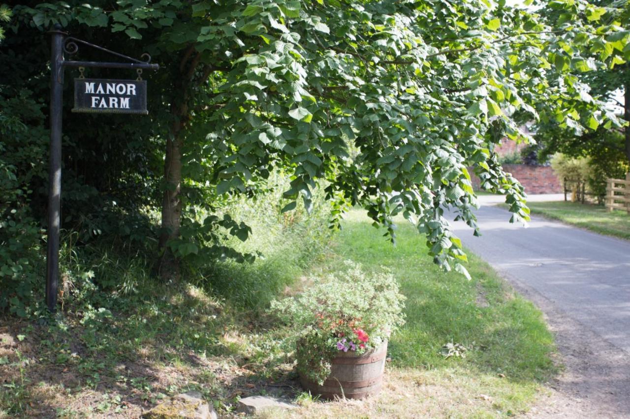 The Abberton Shepherds Hut Farm stay *